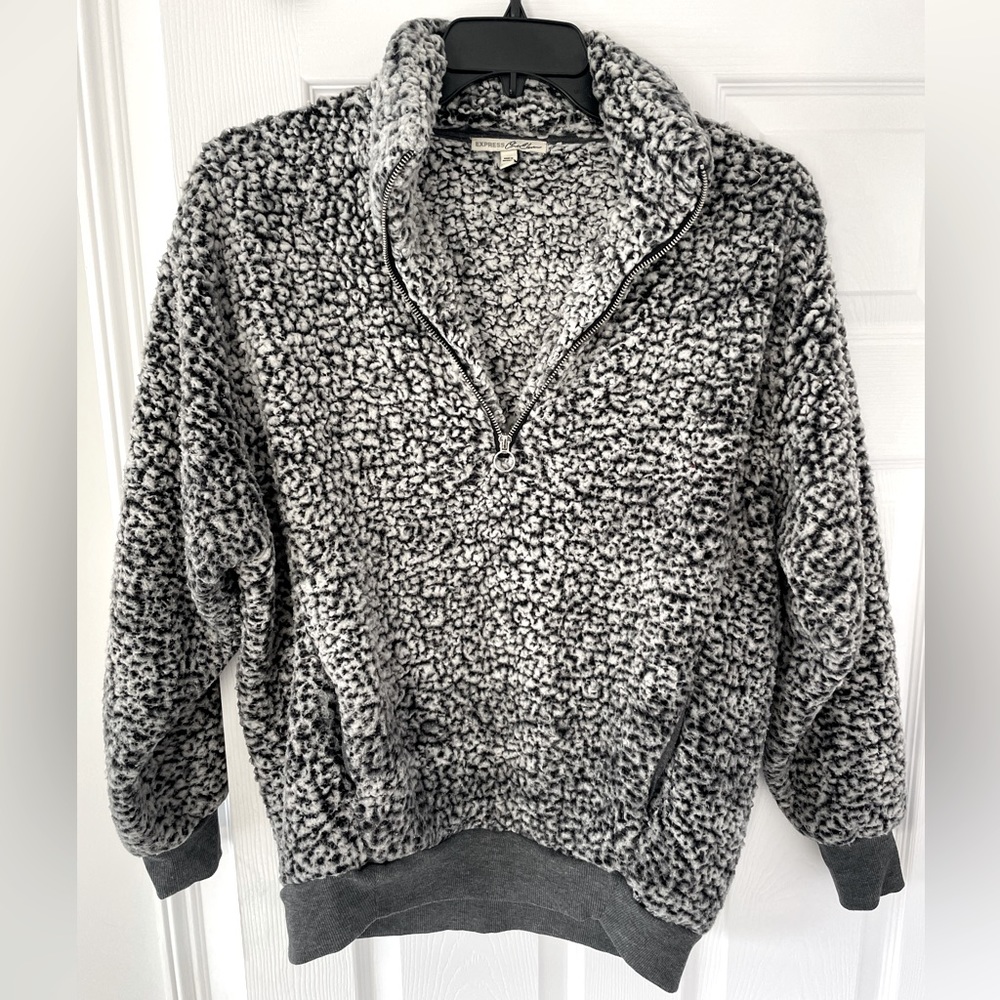 Express Teddy Pullover